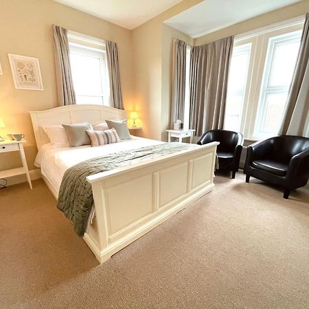 Arbour House B&B Суонидж Екстериор снимка