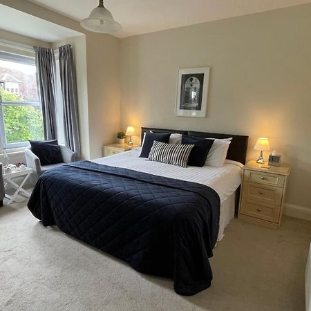 Arbour House B&B Суонидж Екстериор снимка