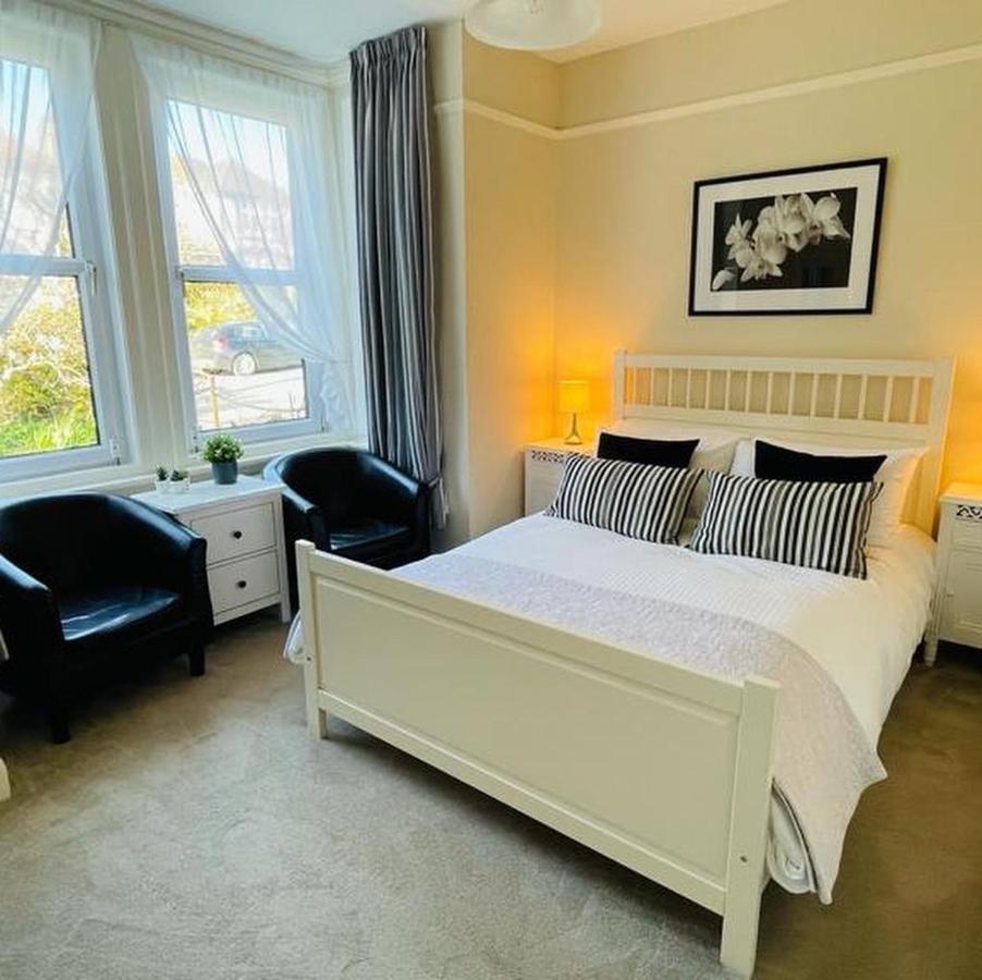 Arbour House B&B Суонидж Екстериор снимка